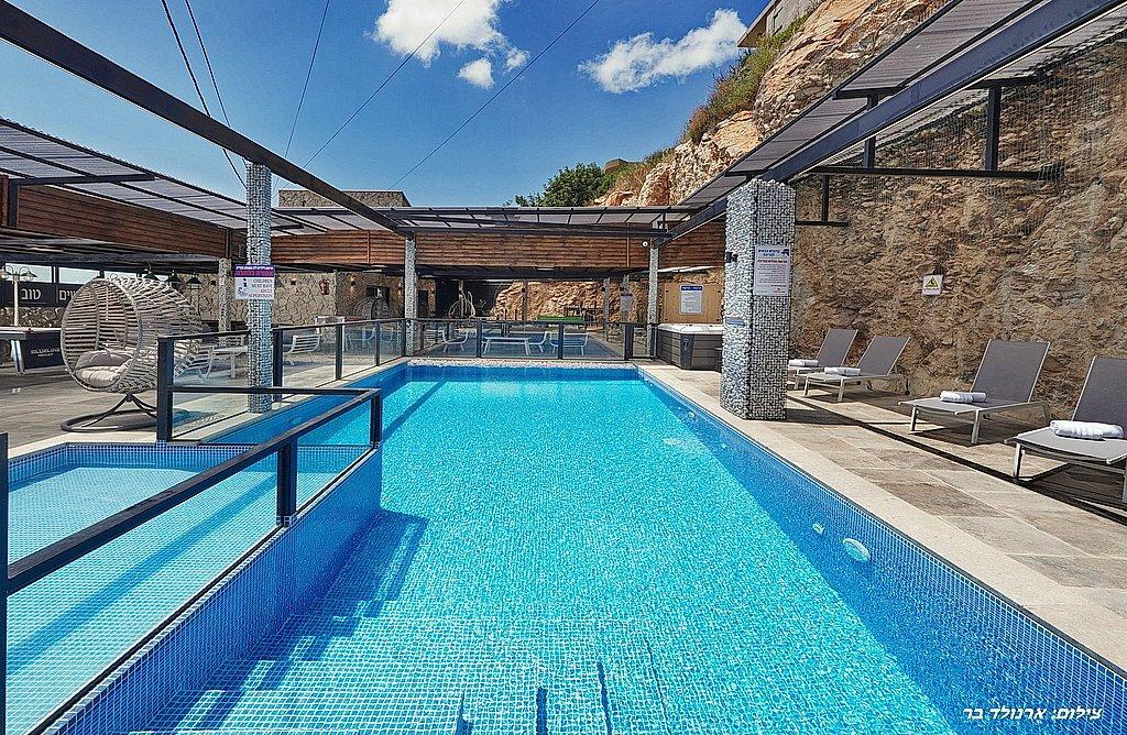 אחוזת הסלעים צפון  6  נופש - וי פור ויקיישן - V for Vacation