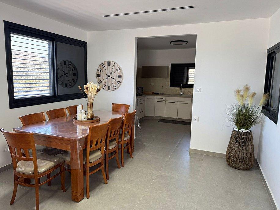 וילה אלמה מרכז  25  נופש - וי פור ויקיישן - V for Vacation