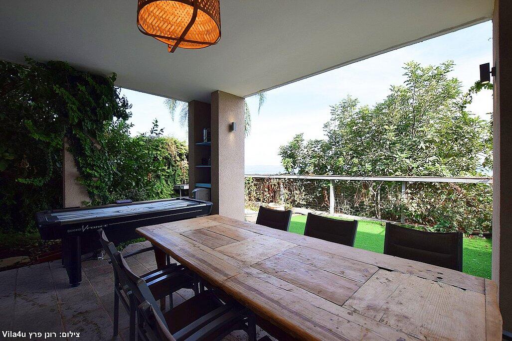 וילה בלו ביי צפון  27  נופש - וי פור ויקיישן - V for Vacation