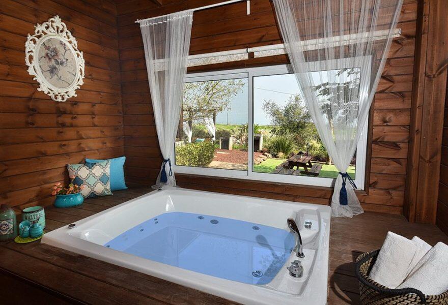 אחוזת מול כנרת צפון  9  נופש - וי פור ויקיישן - V for Vacation