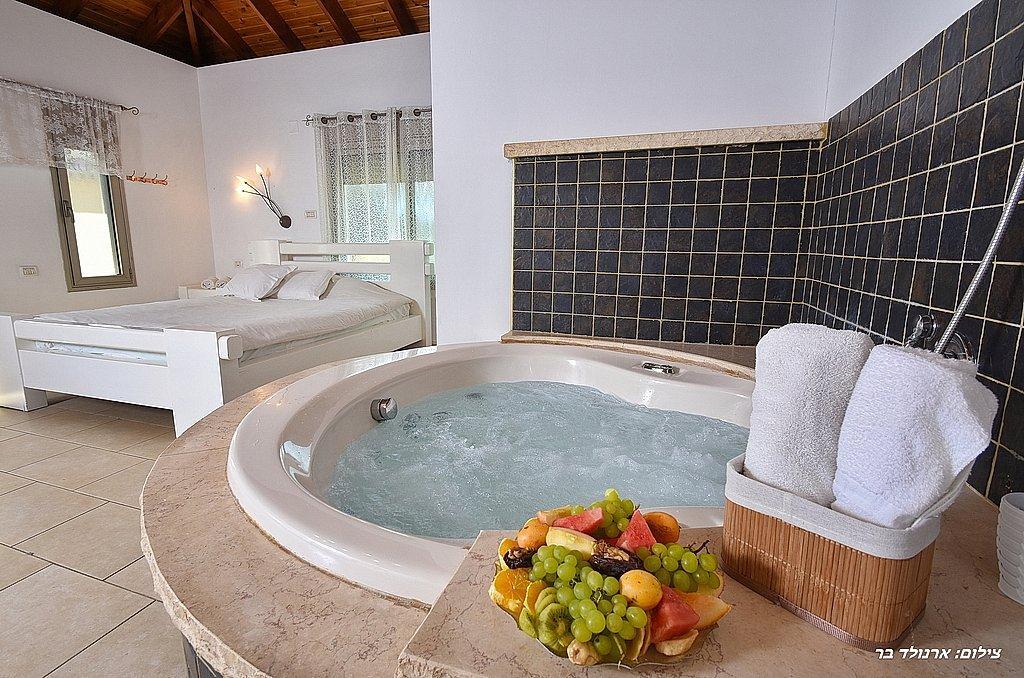 אחוזת נירוונה בגליל צפון  18  נופש - וי פור ויקיישן - V for Vacation