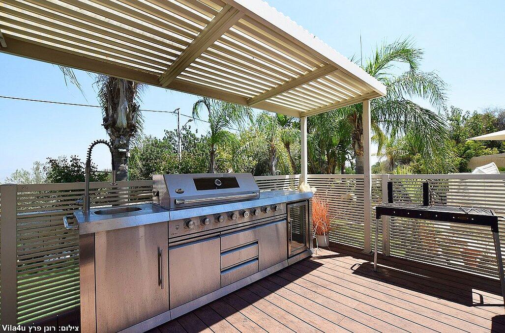 אחוזת הנרקיס 42 צפון  4  נופש - וי פור ויקיישן - V for Vacation