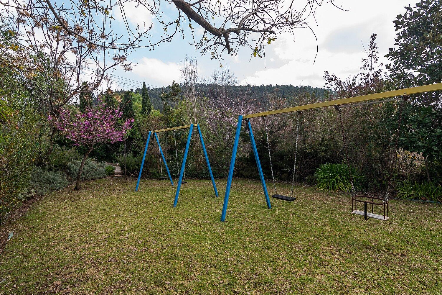 וילה בית זית מרכז  6  נופש - וי פור ויקיישן - V for Vacation