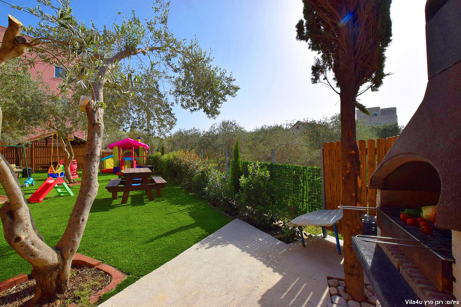 וילה מונפורט צפון  15  נופש - וי פור ויקיישן - V for Vacation