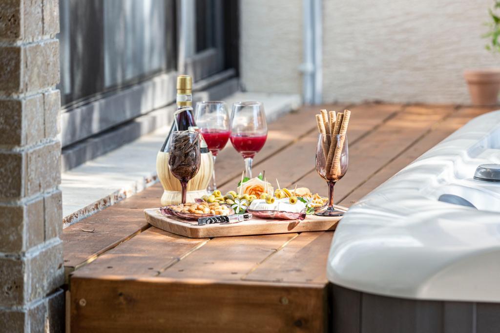 וילה אוליב אנד ספא צפון  4  נופש - וי פור ויקיישן - V for Vacation