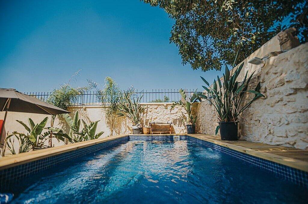 מלון אחוזת אנילביץ דרום  2  נופש - וי פור ויקיישן - V for Vacation