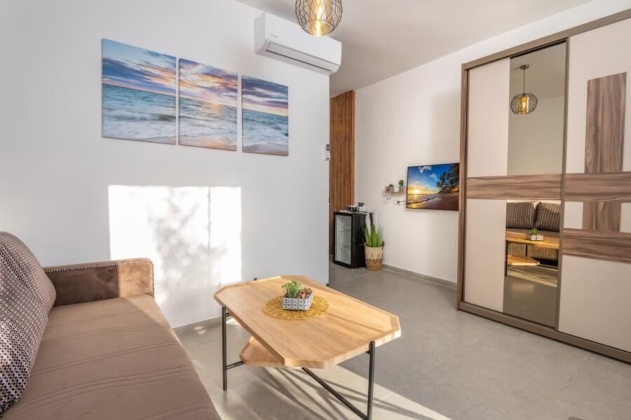 וילה נוף לים ירכא צפון  22  נופש - וי פור ויקיישן - V for Vacation