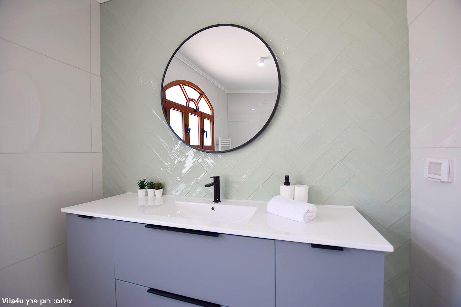 סוויטות רומאנס צפון  35  נופש - וי פור ויקיישן - V for Vacation