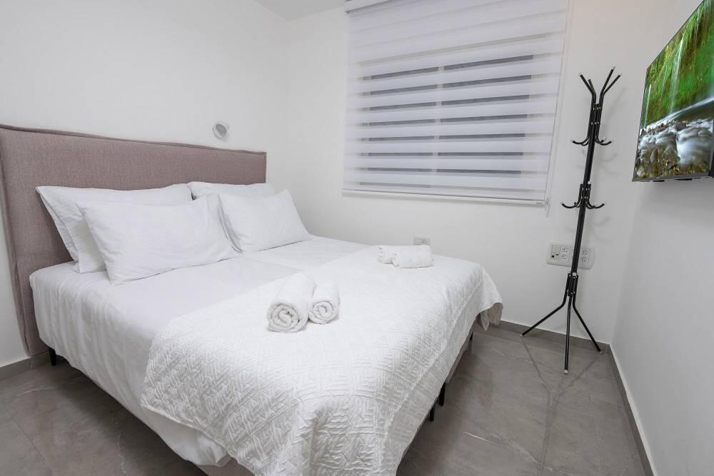 אחוזת ליאור בגפן מרכז  33  נופש - וי פור ויקיישן - V for Vacation