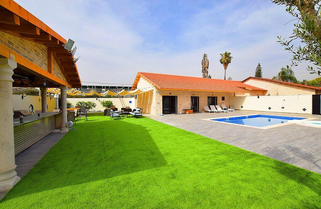 אחוזת רפאלי מרכז  12  נופש - וי פור ויקיישן - V for Vacation