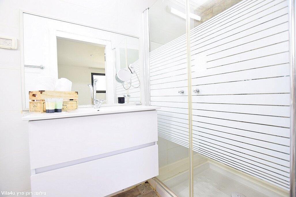 אחוזת מצפה אגם צפון  15  נופש - וי פור ויקיישן - V for Vacation