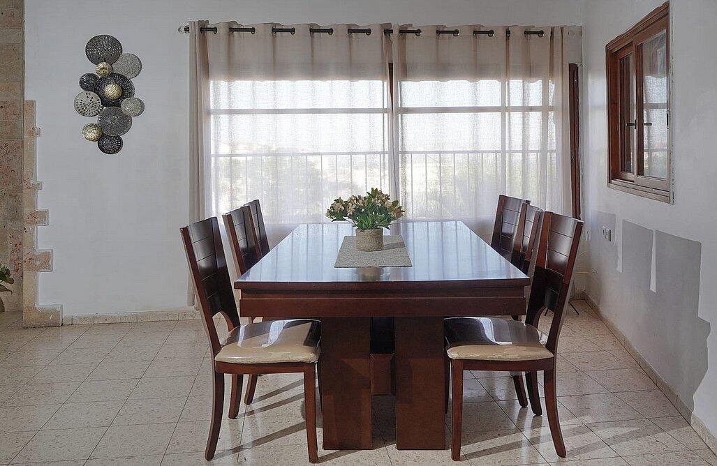 שלווה במושבה צפון  6  נופש - וי פור ויקיישן - V for Vacation