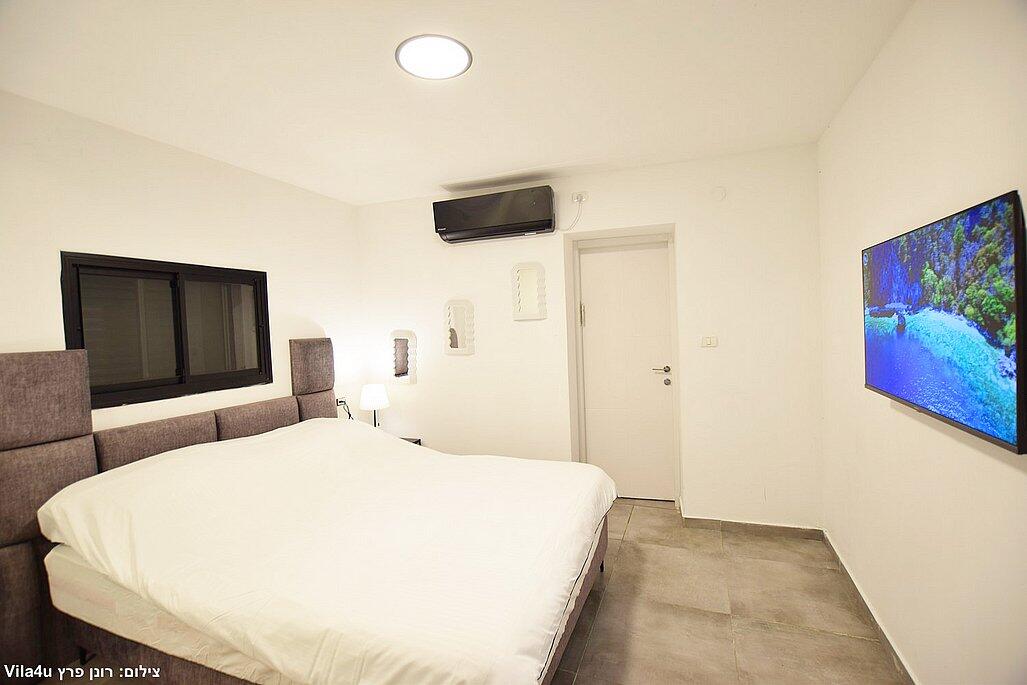 וילה דקל כחול צפון  17  נופש - וי פור ויקיישן - V for Vacation