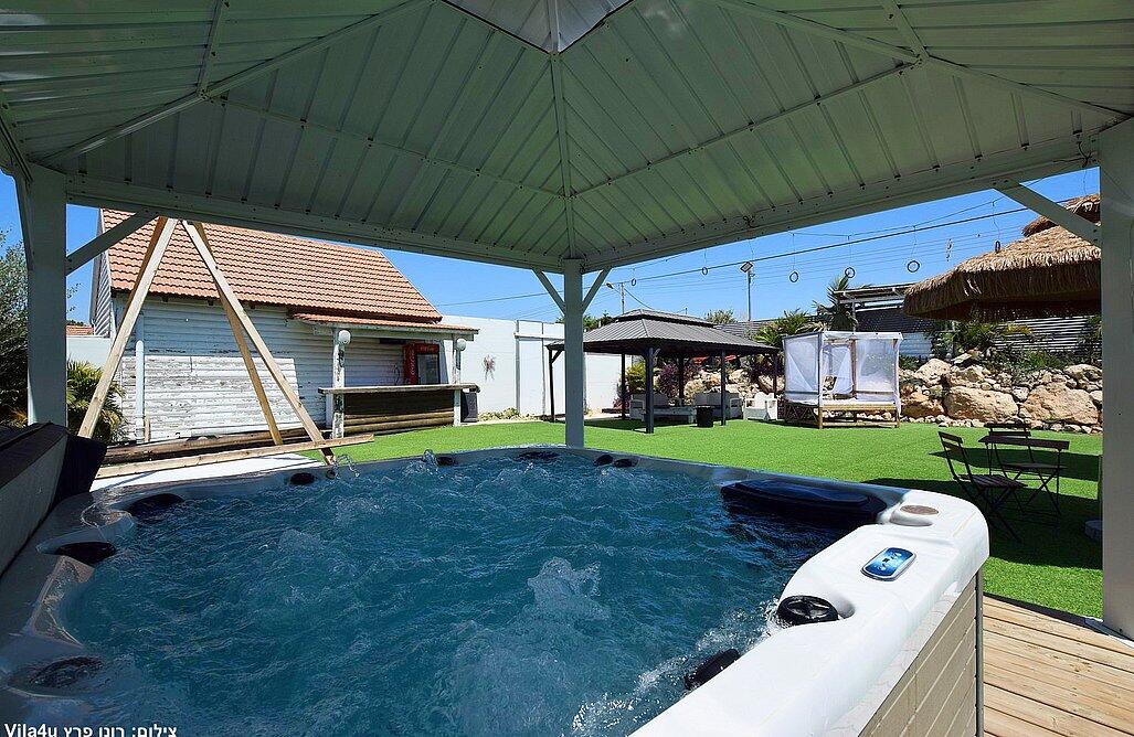 אחוזת קנה הבושם מרכז  13  נופש - וי פור ויקיישן - V for Vacation