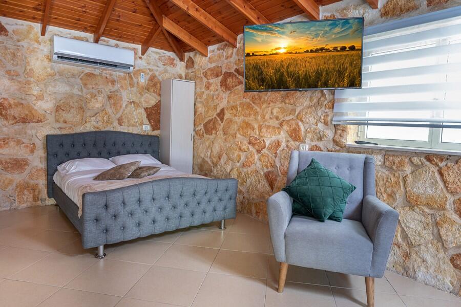 אבן החלומות צפון  10  נופש - וי פור ויקיישן - V for Vacation