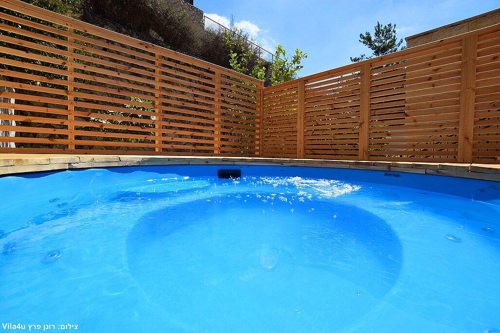 וילה רוז פרימיום צפון  3  נופש - וי פור ויקיישן - V for Vacation