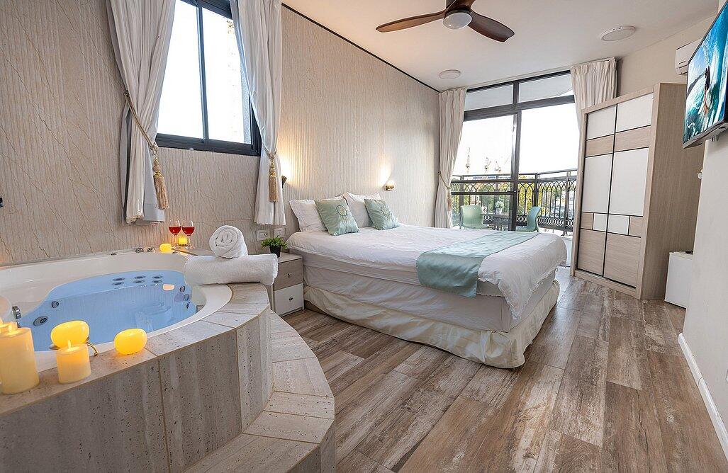 הפנטהאוז של תל אביב מרכז  12  נופש - וי פור ויקיישן - V for Vacation