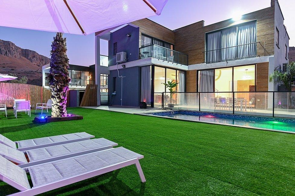 וילה V מגדל צפון  38  נופש - וי פור ויקיישן - V for Vacation