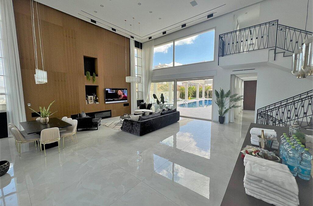 וילה מלכת הדרום דרום  12  נופש - וי פור ויקיישן - V for Vacation