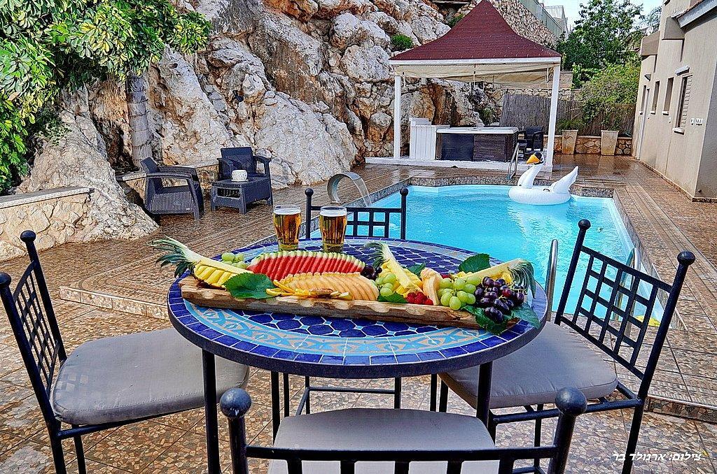 וילה גלילא צפון  15  נופש - וי פור ויקיישן - V for Vacation
