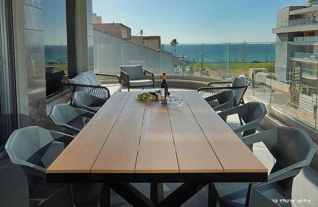 סי בוטיק נהריה צפון  18  נופש - וי פור ויקיישן - V for Vacation