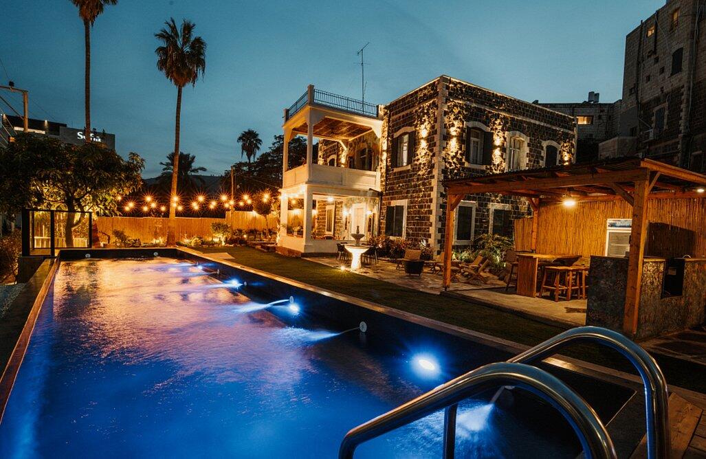 וילה אואזיס פאלאס צפון  36  נופש - וי פור ויקיישן - V for Vacation