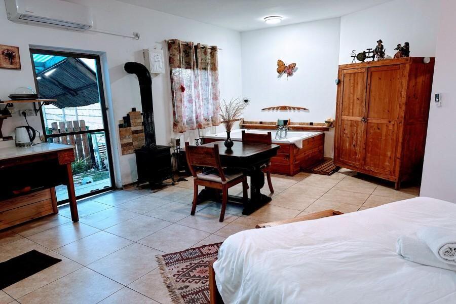 שיר החורש צפון  21  נופש - וי פור ויקיישן - V for Vacation