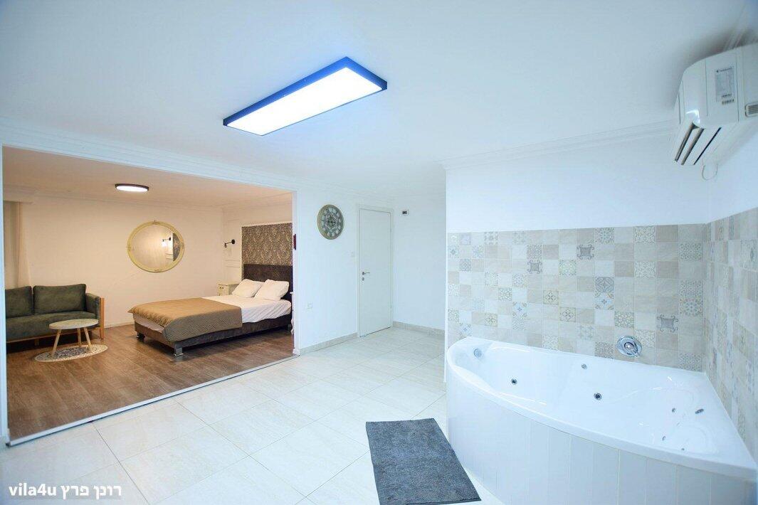 קסם הרימון מרכז  17  נופש - וי פור ויקיישן - V for Vacation