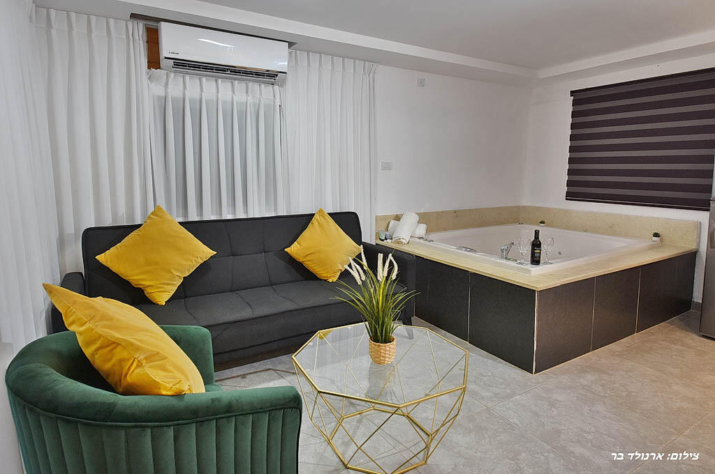 אחוזת תאי - TAI צפון  9  נופש - וי פור ויקיישן - V for Vacation