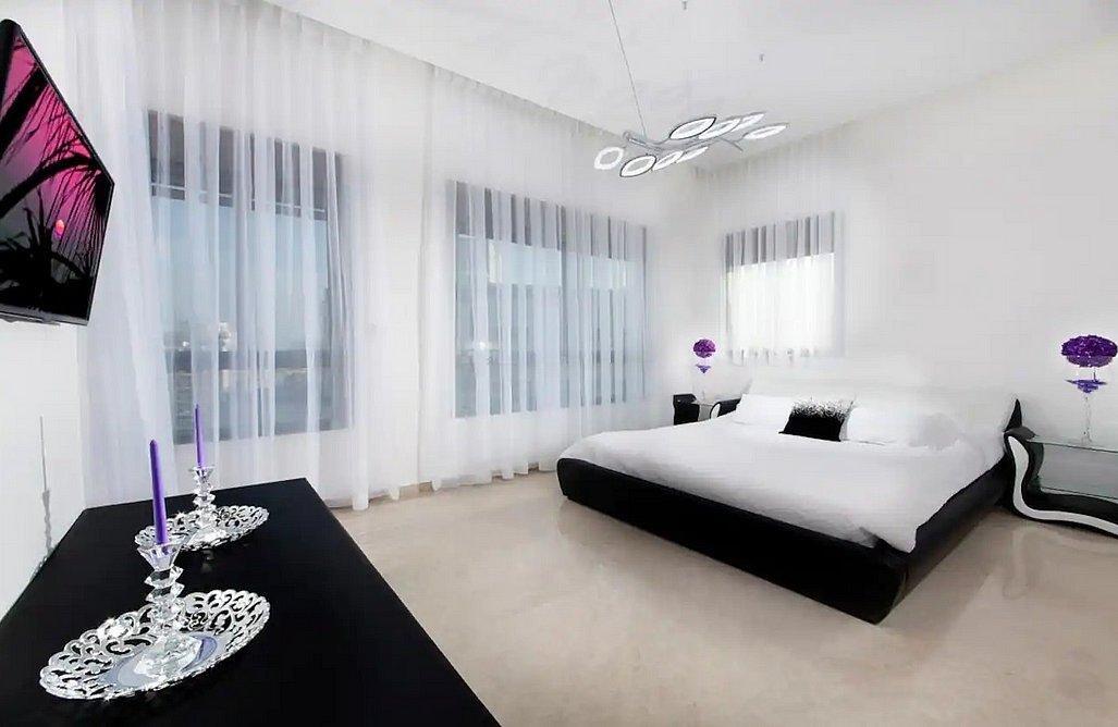 רויאל פנטהאוז מרכז  12  נופש - וי פור ויקיישן - V for Vacation