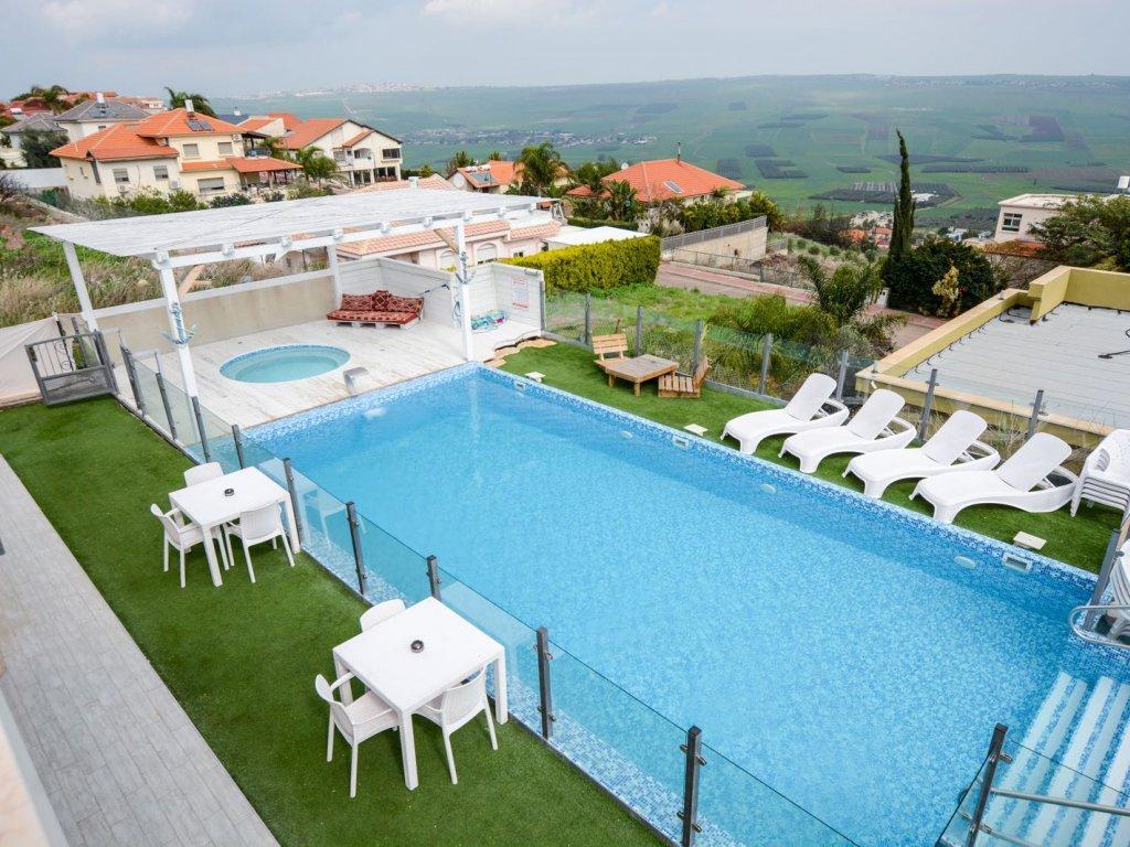 מערות נוף הצוק צפון  3  נופש - וי פור ויקיישן - V for Vacation