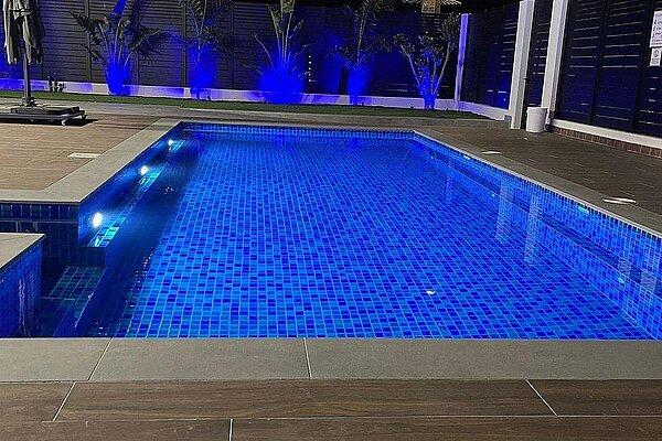 לואיס בוטיק דרום  24  נופש - וי פור ויקיישן - V for Vacation