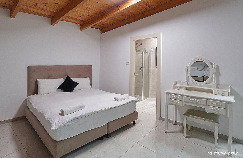 וילה ונילה צפון  29  נופש - וי פור ויקיישן - V for Vacation