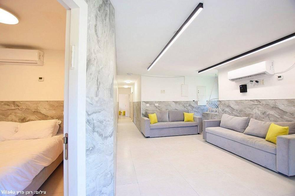 וילה מול הצדיק פקיעין צפון  26  נופש - וי פור ויקיישן - V for Vacation