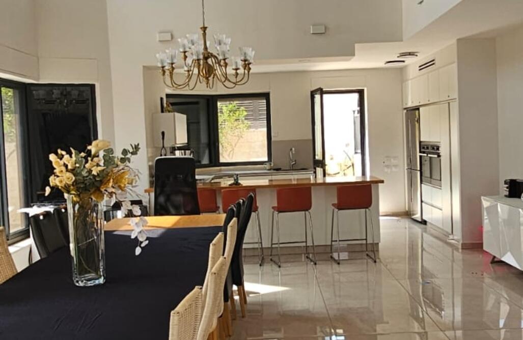 וילה נווה שמואל אינדיגו מרכז  5  נופש - וי פור ויקיישן - V for Vacation