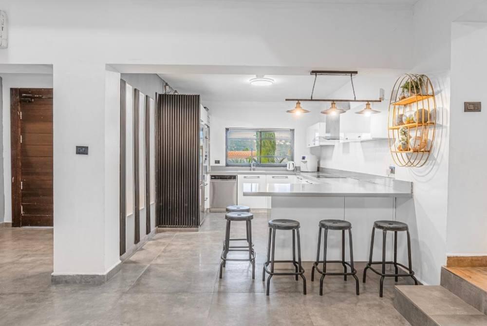 וילה קאסה רויאל צפון  8  נופש - וי פור ויקיישן - V for Vacation