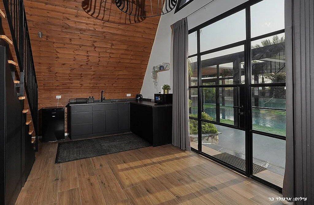 אחוזת קמפניה נירה - Campagna Nera צפון  9  נופש - וי פור ויקיישן - V for Vacation