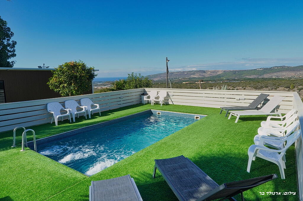 אחוזת נוף אכזיב צפון  25  נופש - וי פור ויקיישן - V for Vacation