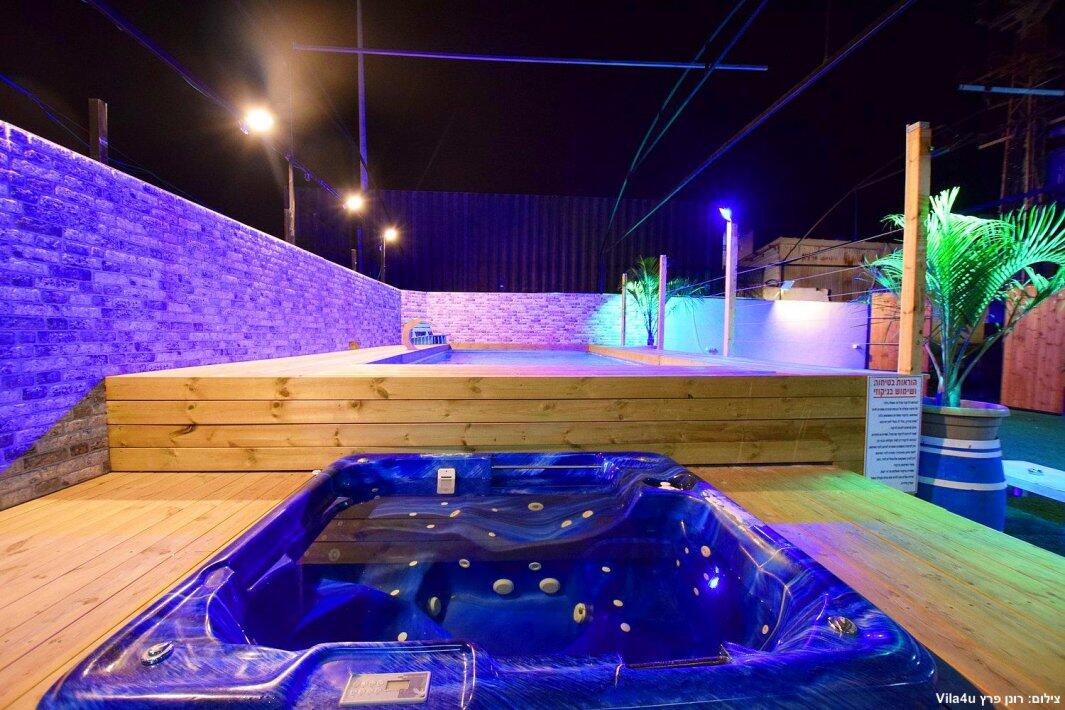 אופוריה נתניה מרכז  10  נופש - וי פור ויקיישן - V for Vacation