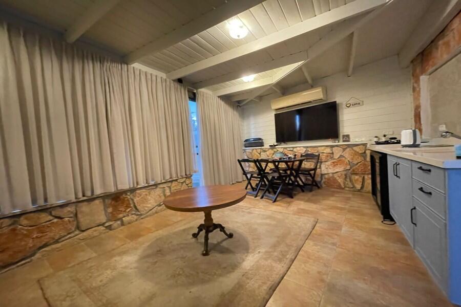 קבוצת פלאזה בוטיק צפון  16  נופש - וי פור ויקיישן - V for Vacation