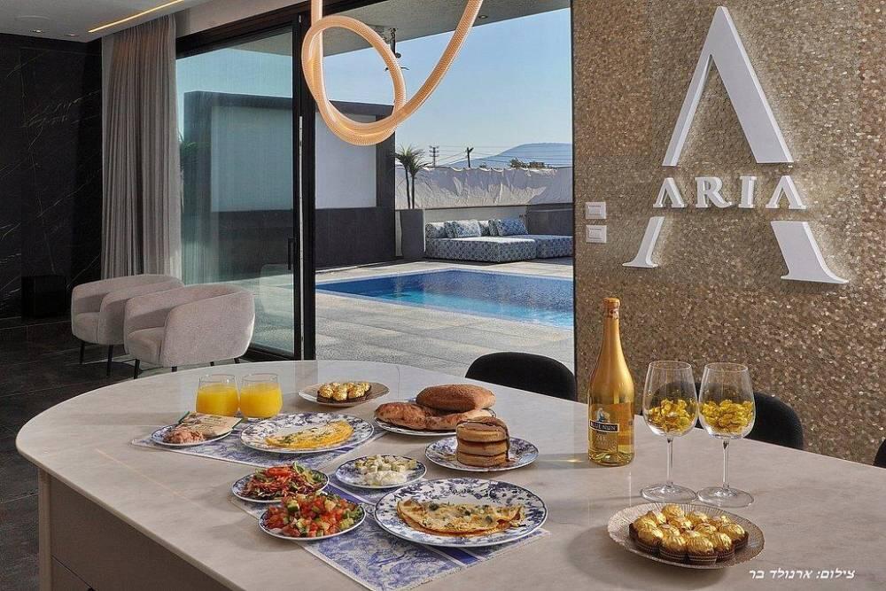 וילה אריא סינמה צפון  9  נופש - וי פור ויקיישן - V for Vacation