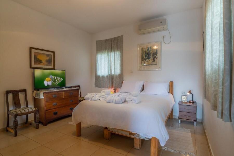 שיר החורש צפון  7  נופש - וי פור ויקיישן - V for Vacation