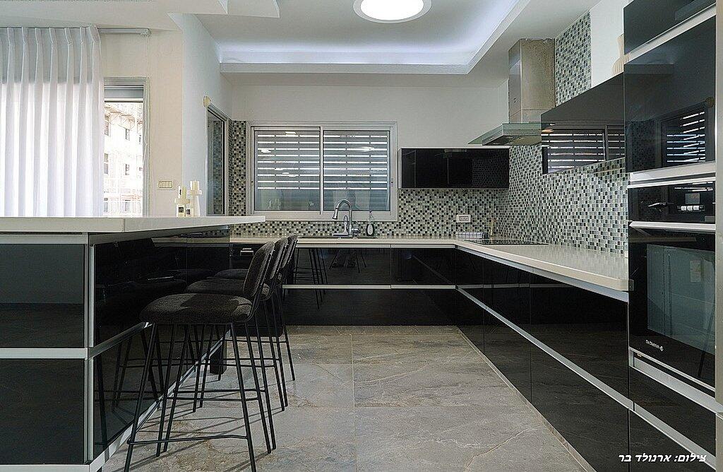 סי בוטיק נהריה צפון  17  נופש - וי פור ויקיישן - V for Vacation