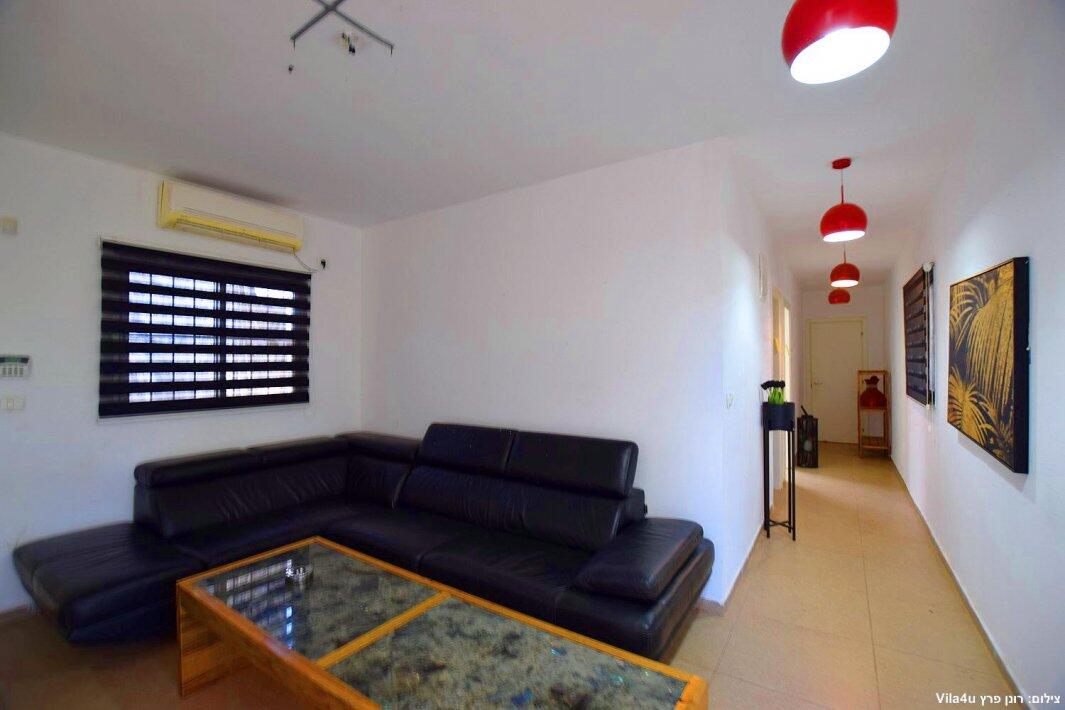 קרטחנה בעיר מרכז  11  נופש - וי פור ויקיישן - V for Vacation