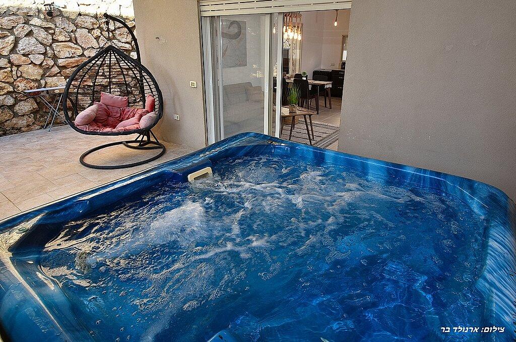 סוויטת אל-יה צפון  1  נופש - וי פור ויקיישן - V for Vacation