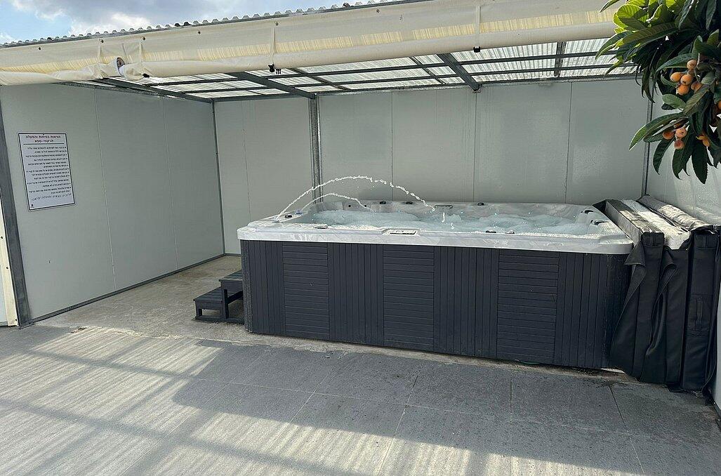 אחוזת לי ריזורט מרכז  11  נופש - וי פור ויקיישן - V for Vacation