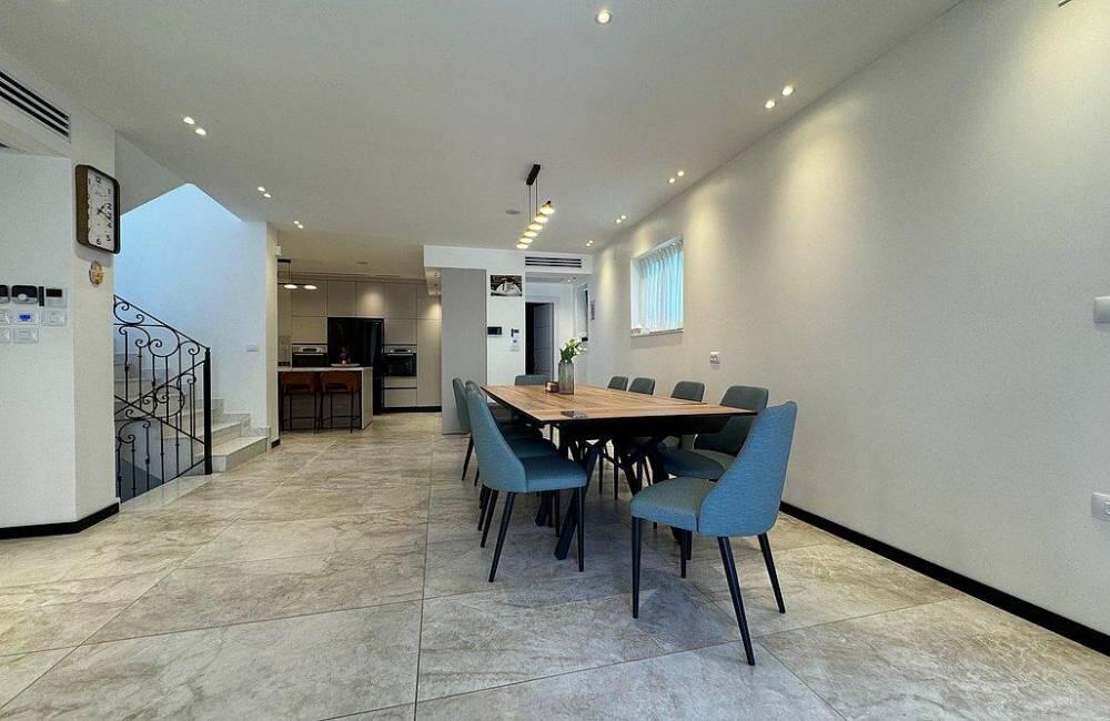 וילה רויאל ירושלים מרכז  33  נופש - וי פור ויקיישן - V for Vacation