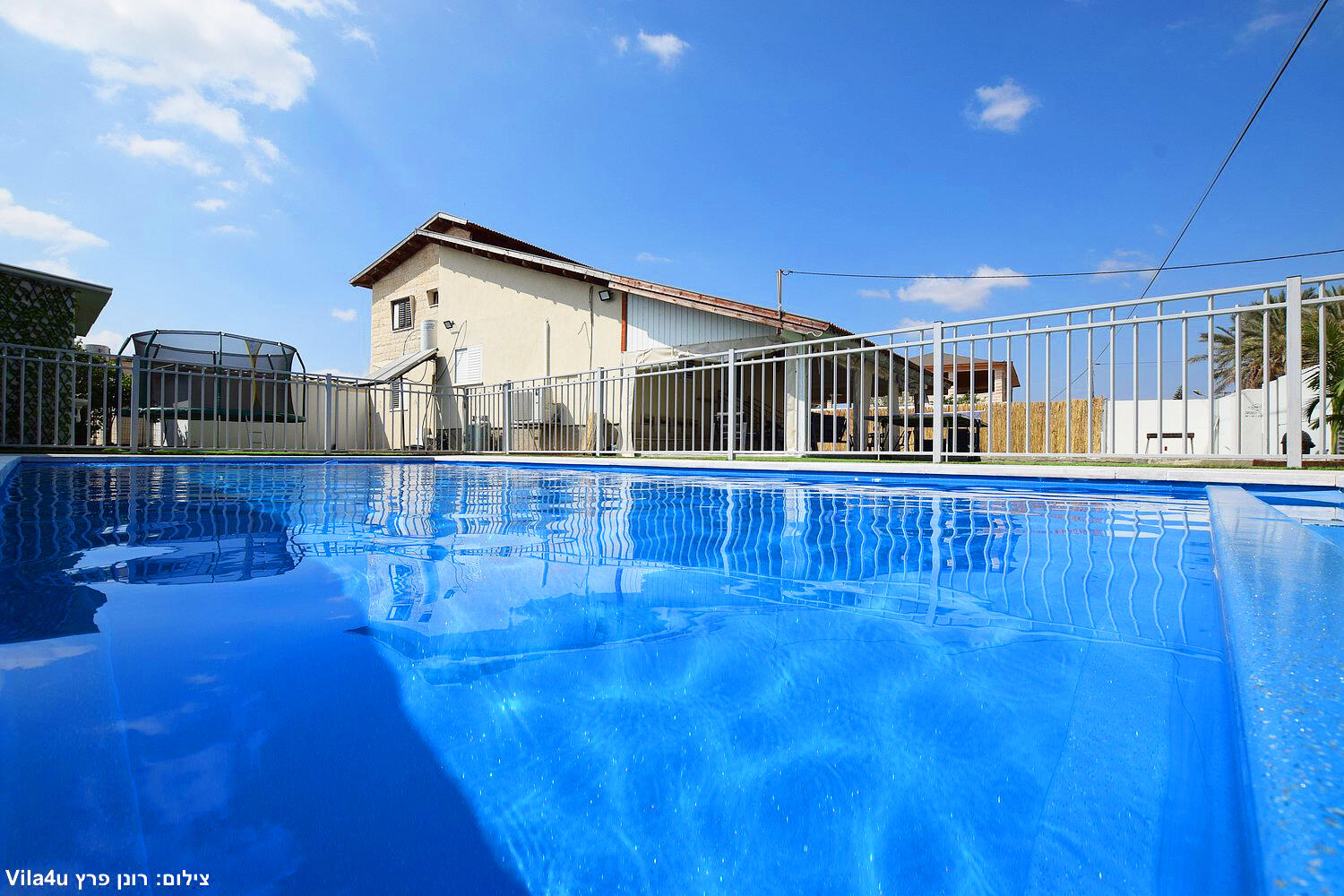 אחוזת עין הגפן מרכז  17  נופש - וי פור ויקיישן - V for Vacation