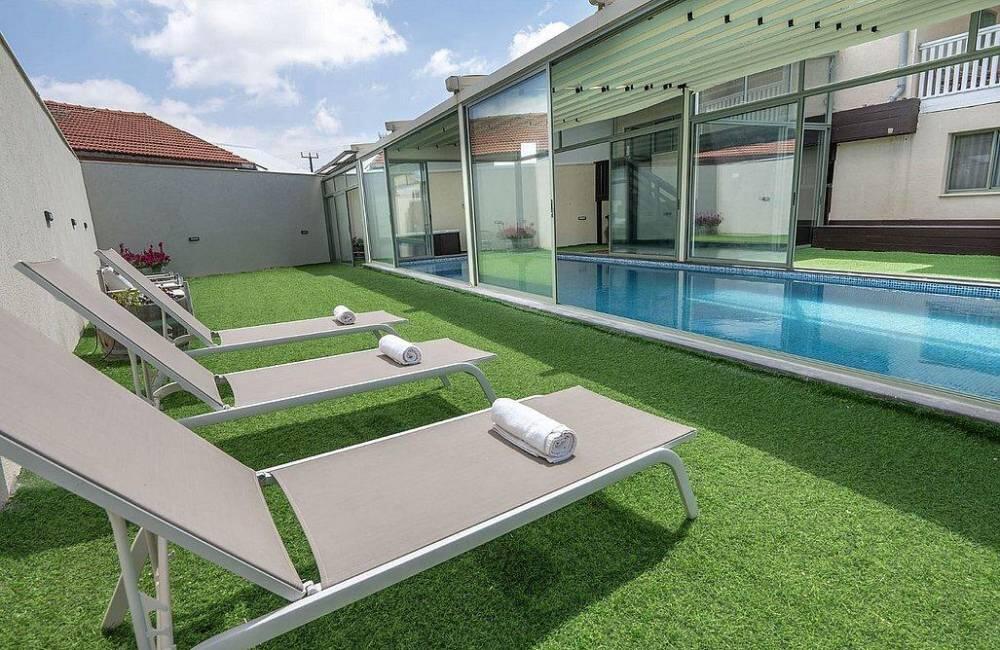 אחוזת דלתון צפון  2  נופש - וי פור ויקיישן - V for Vacation