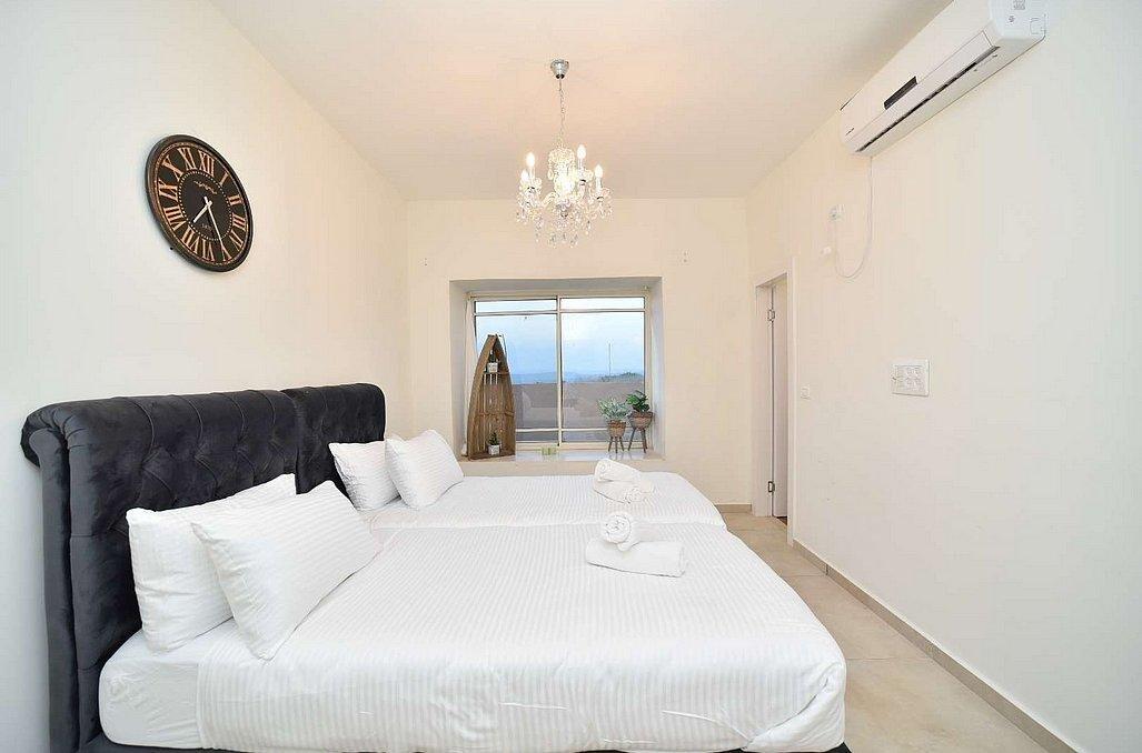 אצולת אירופה מרכז  3  נופש - וי פור ויקיישן - V for Vacation